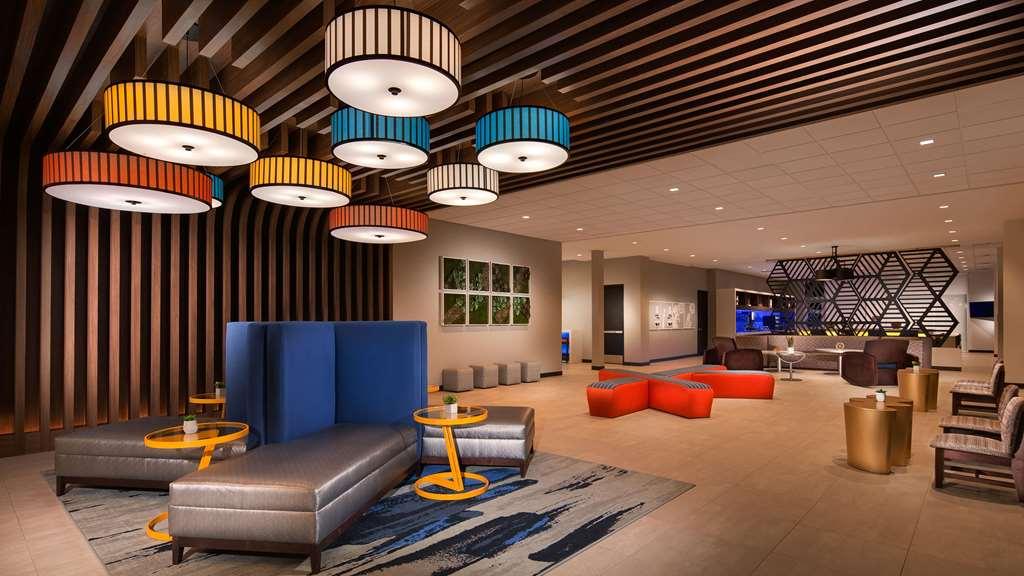 Glo Best Western Pooler - Savannah Airport Hotel Interior photo