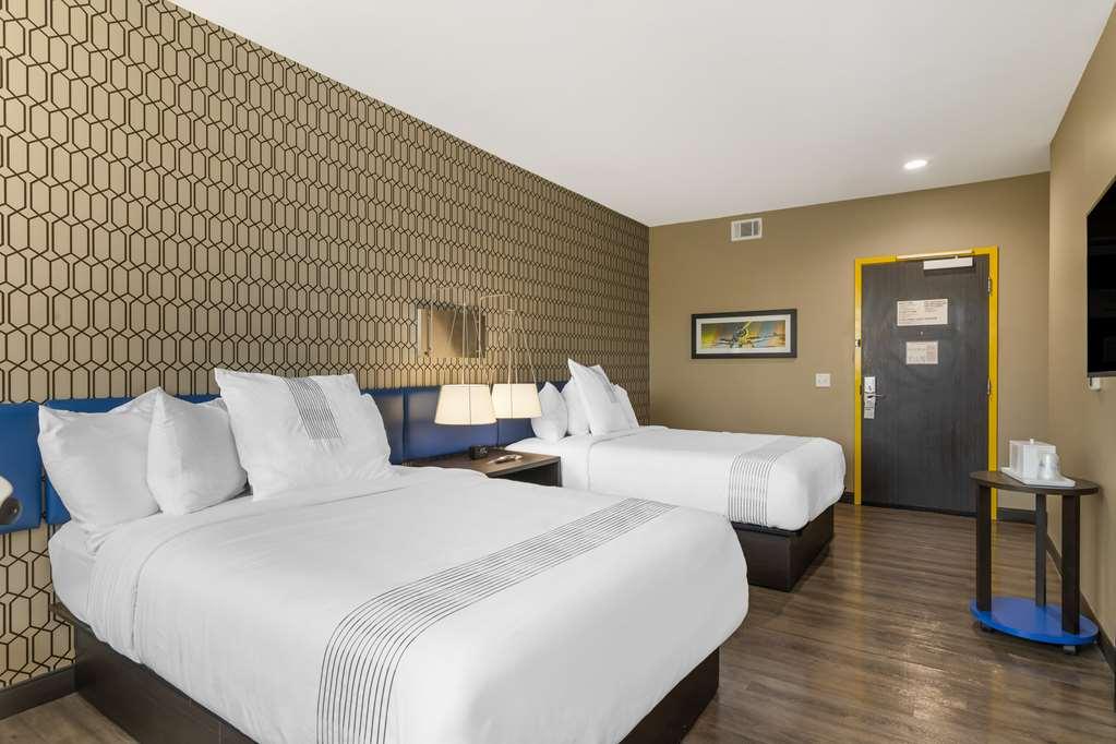 Glo Best Western Pooler - Savannah Airport Hotel Room photo